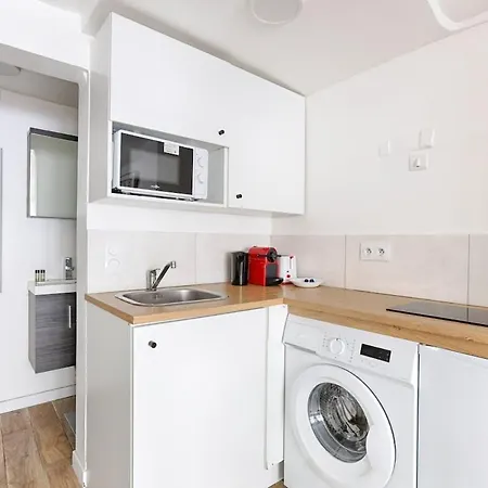 De Charme Au Coeur Du Sentier I Paris