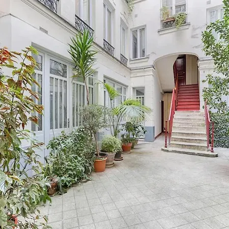 De Charme Au Coeur Du Sentier I * Paris