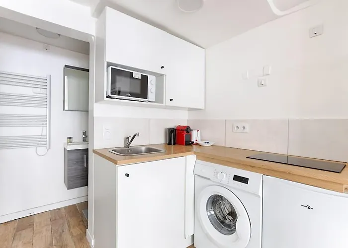 De Charme Au Coeur Du Sentier I Paris