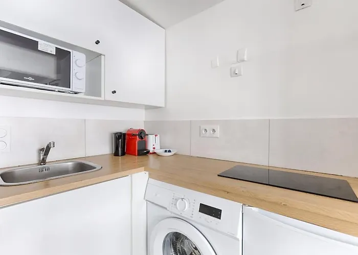 De Charme Au Coeur Du Sentier I *